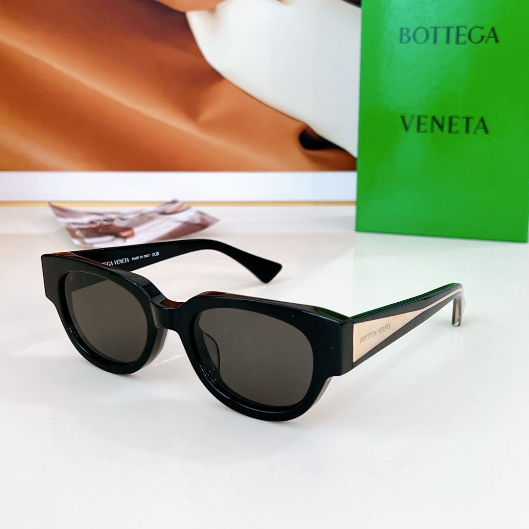 Bottega Veneta Sunglasses